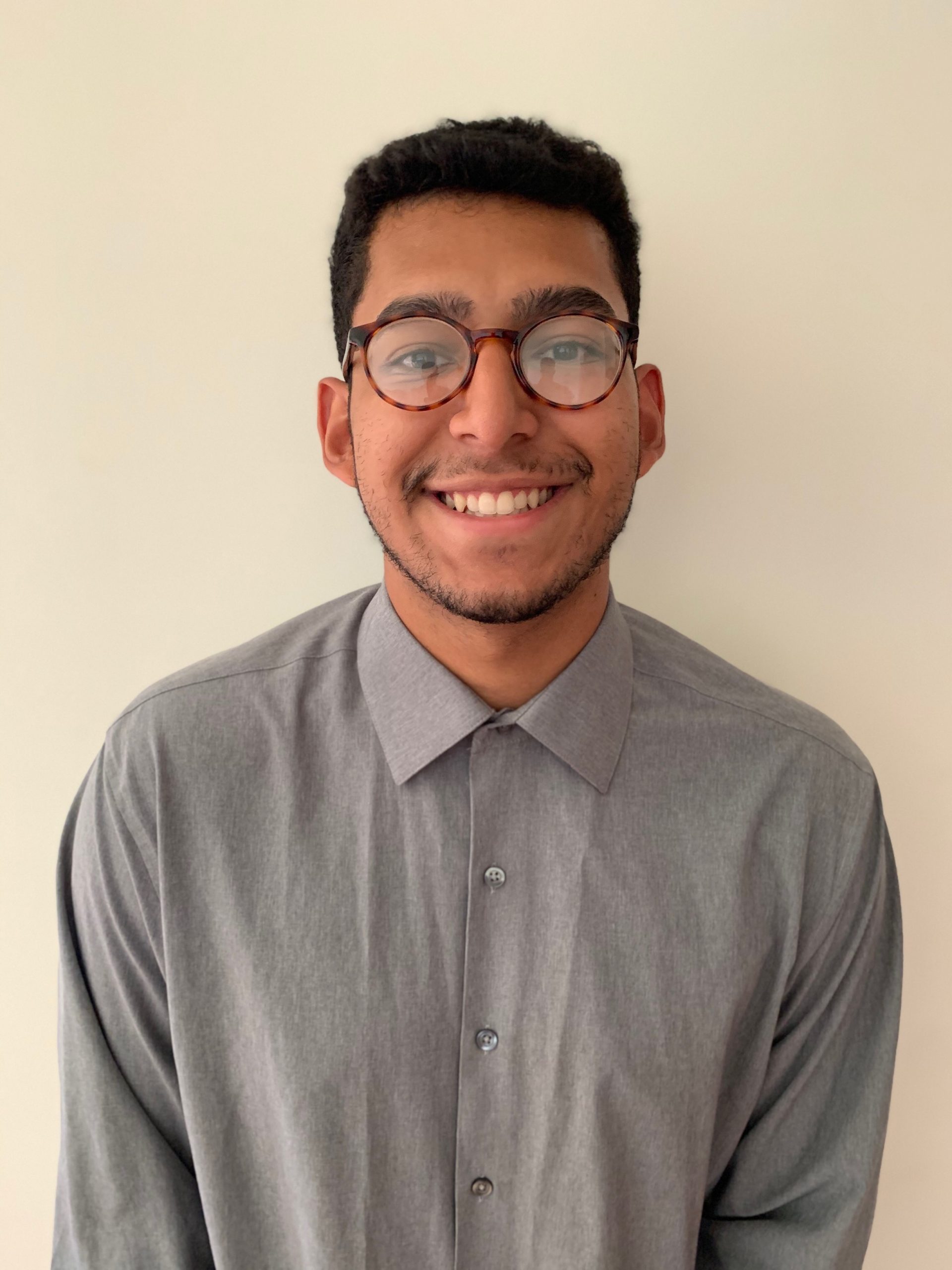 Isaac Perez – Society of Hispanic Engineers